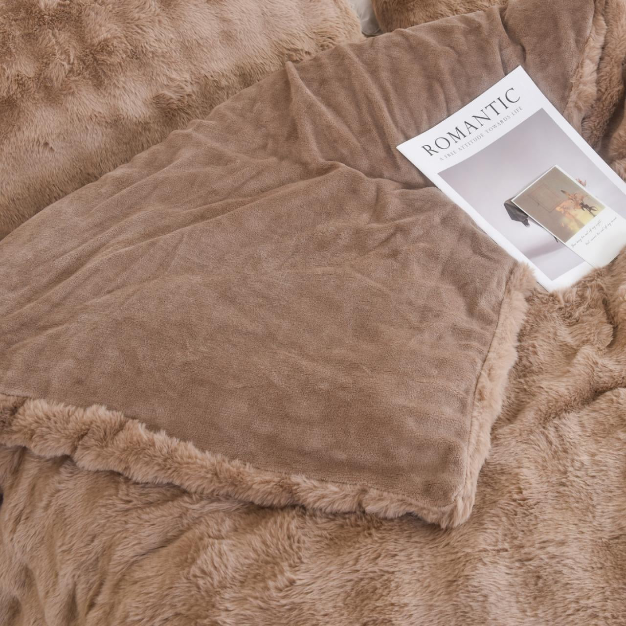 Σετ Γούνινη Παπλωματοθήκη & 2 Μαξιλαροθήκες